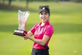 叶雷问鼎高尔夫东方·中国女子公开赛 谢尔曼夺得女子中巡奖金王图片