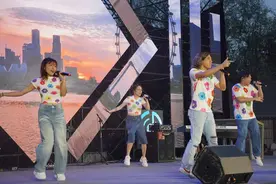 成都新津区：千亩荷塘畔办起国际音乐会图片