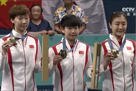 三朵金花，完美收官！国乒女团实现五连冠，中国队包揽奥运乒乓全部五金图片