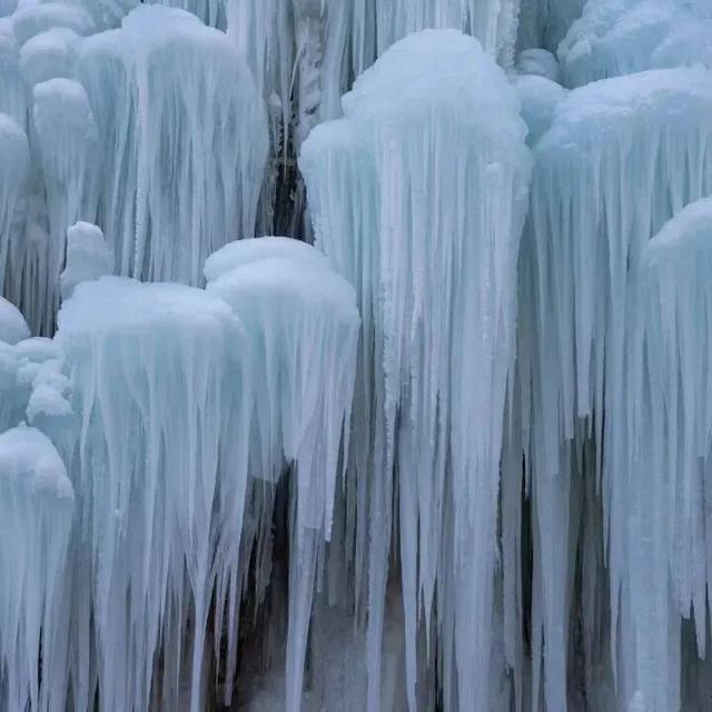 出片率100%！北京震撼冰瀑奇观上线，游客慕“冰”而来