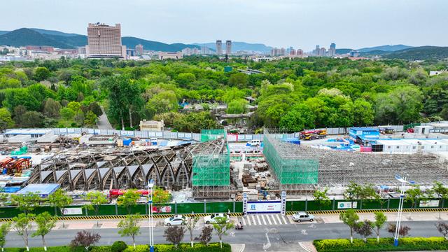 地下泉水世界什么样，他们知道 | 人文