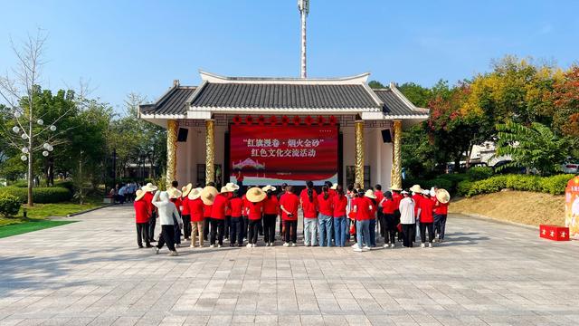 福建永定：国庆长假首日 红色旅游火热