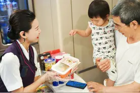 高铁盒饭是怎样出锅的？为何不卖方便面？记者探访图片