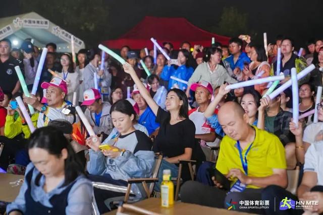 徒步大会与星空音乐会点亮湘西洛塔，八百行者“向野而行”