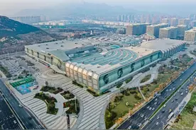 从青岛融创茂6周年庆，看全国首个影视文化特色Mall怎么玩图片