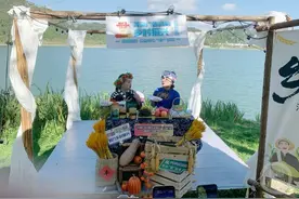 川渝联手“直播带货” 重庆产麻辣鸡“一抢而空”图片