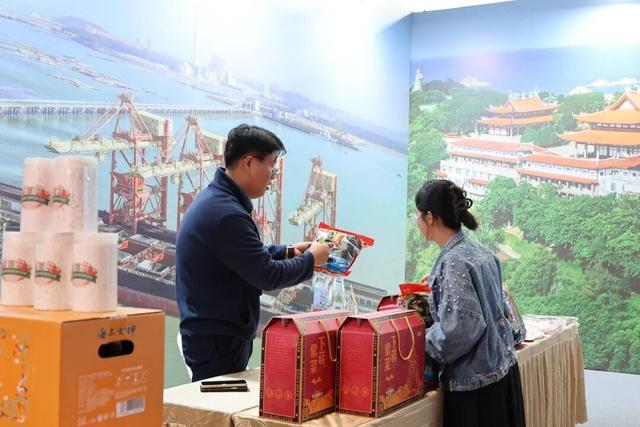 湄洲好物集结完毕！明天亮相莆田人的“双12”！暖冬乐购抢先看→