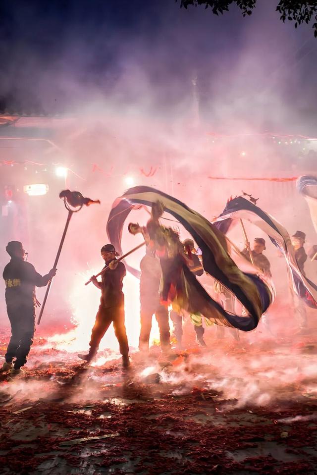 八桂大地起欢歌 多彩节庆引客来