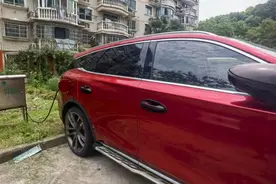 夏令热线｜二手房交易一年多后，充电桩竟成车位“钉子户”图片