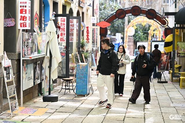 秋日老城新韵！青岛上街里老街与时尚碰出别样精彩
