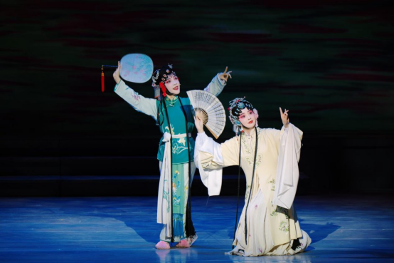 文化访谈丨对话白先勇：校园版《牡丹亭》，何以再青春