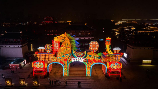 秦风唐韵 潮遇长安 | 外国驻陕领事官员打卡西安 解锁国潮赋能下的文商旅新体验