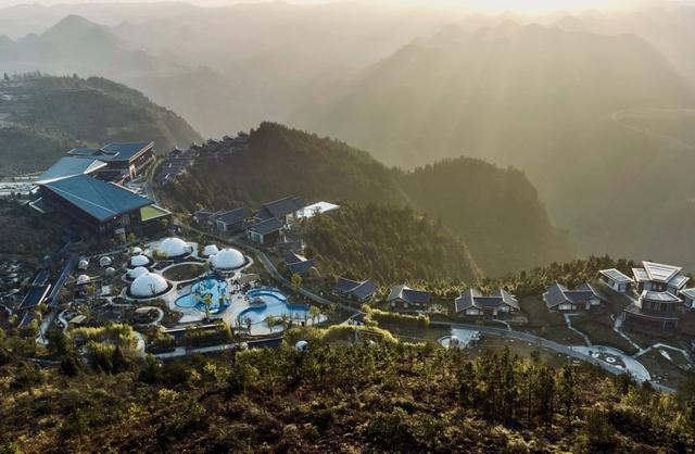龙里云从朵花： “云”中沐浴 康养仙境