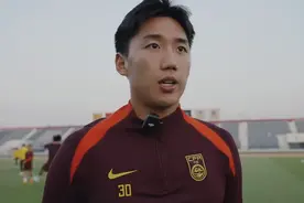 二度敲开国足大门，曹永竞希望能上场帮球队拿三分图片