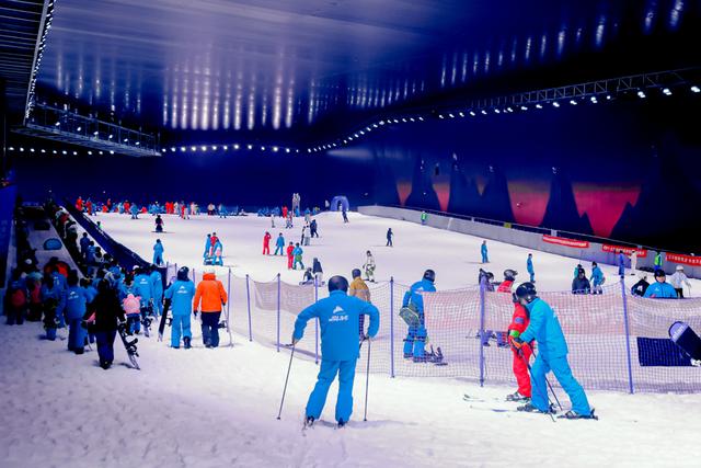 两年营收破5亿，这个度假区折射长三角的冰雪狂欢