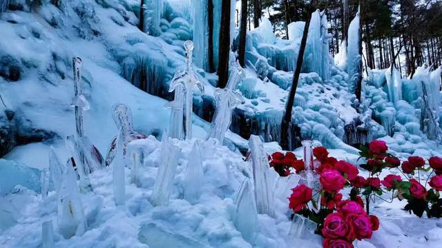 这个冬天，别再“猫冬”啦！300米超长滑道，来这开启嬉冰赏景的雪上之旅