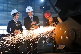 让民营企业享受充足“阳光雨露” 邮储银行多举措多领域支持民营经济高质量发展图片