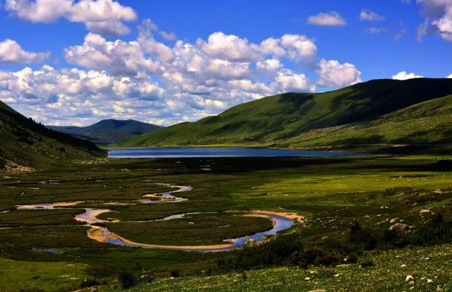 美上央视的秋景，这十条路线请你选！