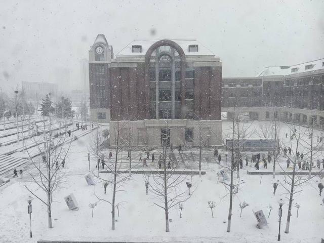 冬游威海 情满山海丨威海“山海共白头”独特美景引发网友分享热潮