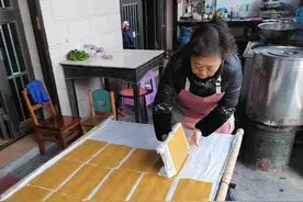 ​“已经做了400多斤，还是不够卖” 这种老底子年味零食出货忙图片