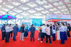 为了买买买！她现场申请20万元消费贷额度图片