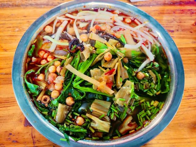 坐上高铁说走就走！广西这座烟火小镇，太安逸了