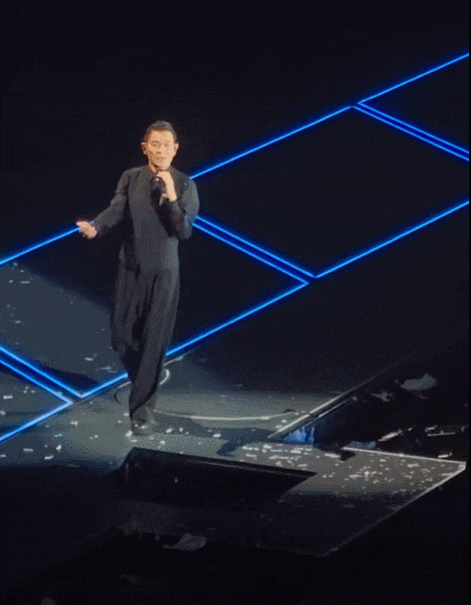 为何演出舞台总出意外