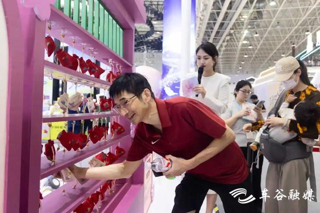 2025中国文化旅游产业博览会举行，武汉经开区展区等你来打卡