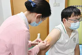 “90后”医学博士暂停实验“捐髓”救人图片