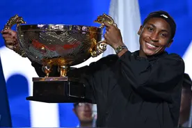 中网：高芙女单夺冠图片