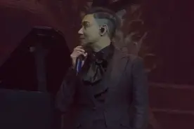 突发意外，人没开口歌声先出，张学友致歉要求重来获赞图片