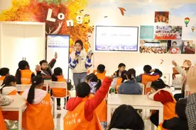 趣味课堂点燃科技梦想 30余名孩子变身＂AI小达人＂图片