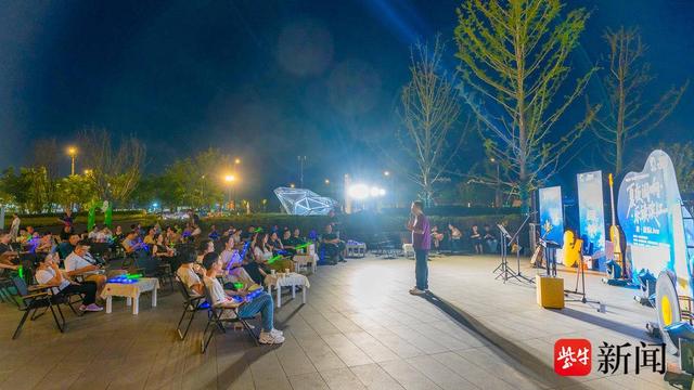江风乐韵伴书香，崇川夏夜“乐”读解锁文化新体验