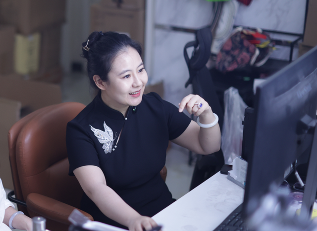 段睿：绝不只是贤良淑德的蔡磊妻子