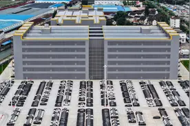 汽车“住”进电梯房，上海首座智能化整车立体库建成图片