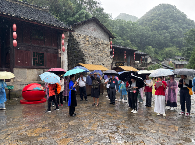 西秀区“金牌解说员”评选活动决赛圆满落幕 屯堡文化焕发新声