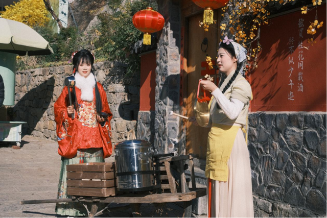 “黑马”红叶柿岩开业五年：解锁这家山岳型景区的逆袭之路