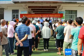 考场开到家门口 海口353名群众顺利考取摩托车驾照图片