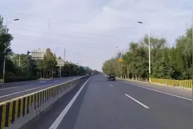 东营区：修好连心路 解决出行难图片