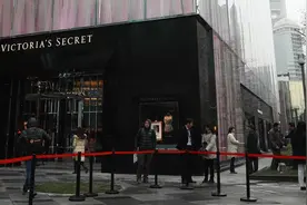 突然卖不动了？“维多利亚的秘密”大量关店！网店疯狂打折图片