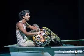 迎接戏剧盛宴，开启“奇幻漂流”，2025值得期待的引进剧图片