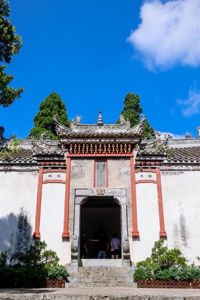 当隆中智韵遇汉江碧波，大V穿越时空探襄阳