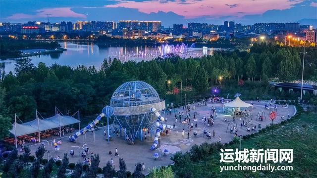 记者观察｜城市公园渐成市民精神滋养地