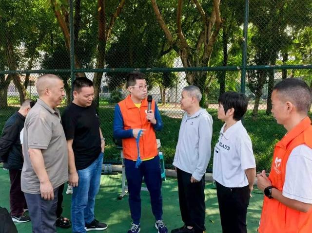 国际盲人节丨无障碍徒步、“科技助盲”教学实践…和盲人朋友体验多彩生活