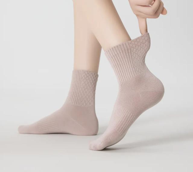 这是我人生第一次，因为一双袜子而感到“被尊重”