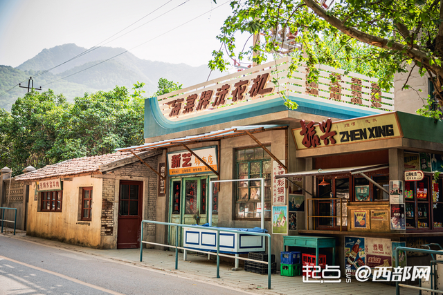 我家门口变了样｜西安风雷年代影视基地：钟楼往南20公里 藏着一座“时光片场”！