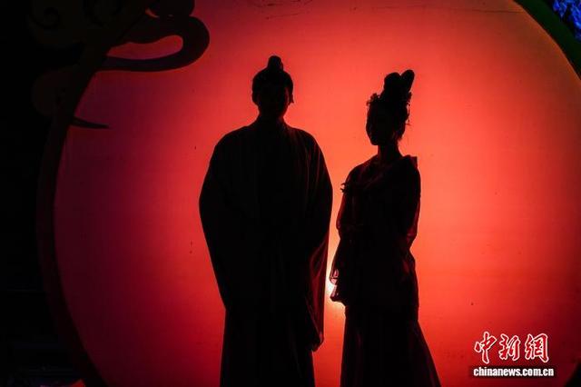 （活力中国调研行）科技赋能水上夜游 湖北孝感重现东方经典爱情传说