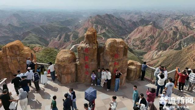 兰州文旅市场“双节”揽客663万人次 实现旅游收入40亿元