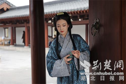 华服映照涧南园，襄阳汉服活动再现盛唐风雅