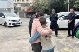 男童躲无人宿舍5天垃圾桶里找吃的，被找回后强调已在网游中学会野外生存图片